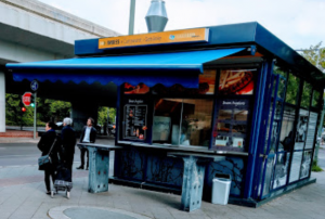 Imbiss am Breitenbachplatz